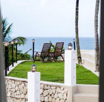 Las Galeras Villa | Villa Playa Colorada Eco-Luxury Beachfront Retreat