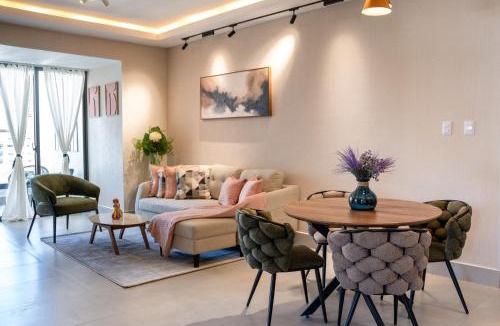 Evaristo Morales Apartment | NEW Luxury 2BR Apartment with Gym, Rooftop Pool, Sauna, Longe, Sky View in Downtown