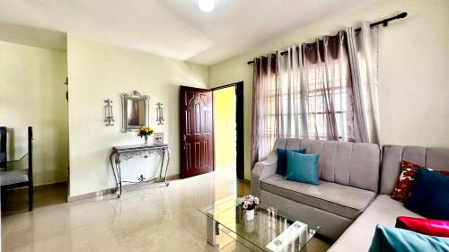 Yamasa Apartment | Oasis de Paz 04