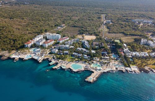 Dominicus Resort | TRACADERO Beach Club & Holidays Rentals