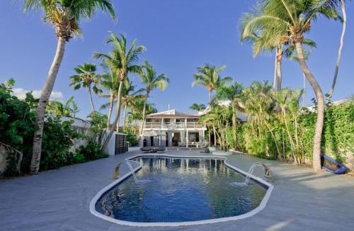 Dominicus Resort | TRACADERO Beach Club & Holidays Rentals