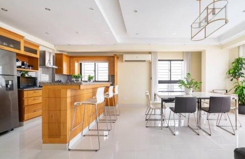 Renacimiento Apartment | Luxurious Apartment near Downtown