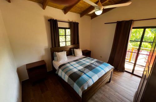 La Vega Province Villa | Villa unter Palmen