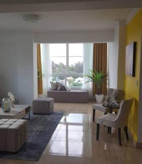 Viejo Arroyo Hondo Apartment | Huge Luxury Penthouse, family friendly