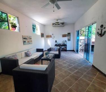 Villas Del Mar Apartment | Acceso A La Acceso A La Playa-Piscina-Jacuzzi-Gazebos-Area De BBQ-Ducha De Exterior-Baños- Wifi-Parqueo-Seguridad y Control de Acceso las 24 Horas - Opción De UPGRADE A Apartmento En Primera Linea De Playa Con Hermosas Áreas Sociales Frente Al Mar
