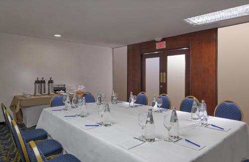 Ensanche Naco Hotel | Radisson Hotel Santo Domingo