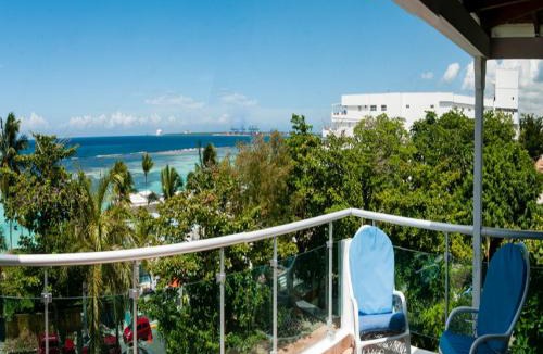 Boca Chica Hotel | Hotel Neptuno Refugio