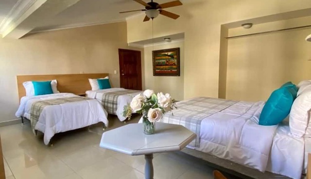 BOTANIC GARDEN HOSTAL in Santo Domingo