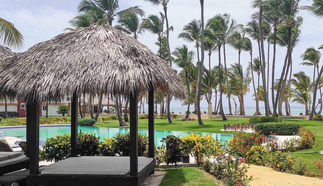 Spacious Oceanfront Apartment in the Luxury Resort of Punta Cana in Punta Cana