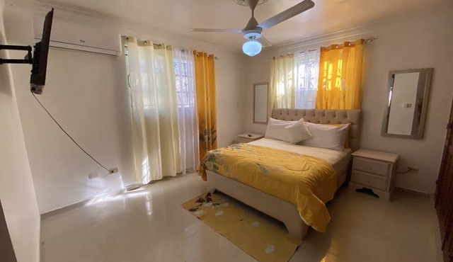 Inviting 3-bedroom Stay in Santo Domingo!