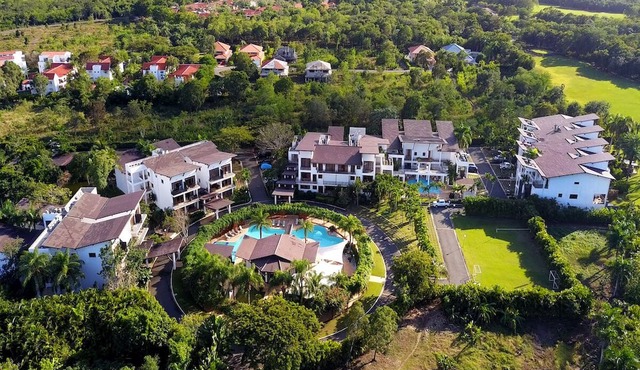 21. Cozy 1 bedroom apartment with pool view in Juan Dolio