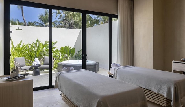 Zemi Miches Punta Cana Resort, Curio by Hilton