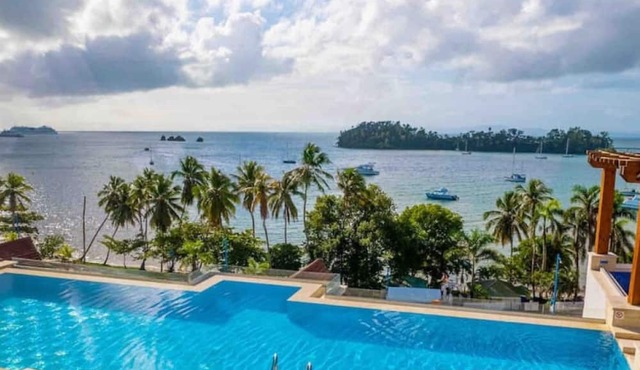 Upscale 2 Bdrm 2 Bath Penthouse with Spectacular Bay View, King Beds, Pool, Gym... in Samaná