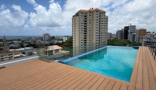Modern Ocean View 1BR in La Esperilla, Pool, Gym