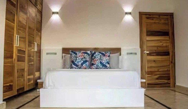Beautiful and Cozy With sea Views