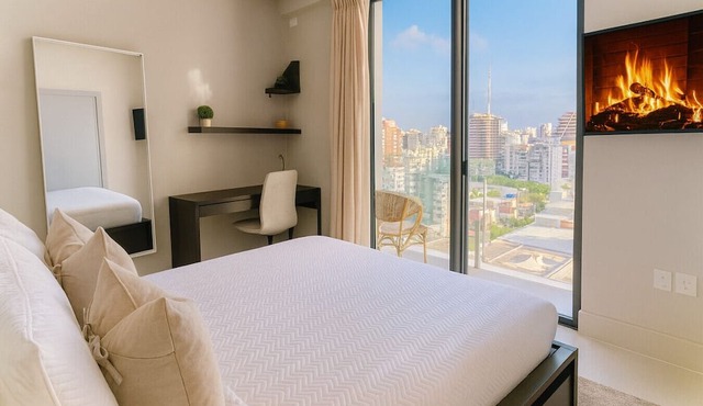 Luxury, Upscale City Center Condo, Amazing Social Areas, Jacuzzi, Great Views. in Santo Domingo