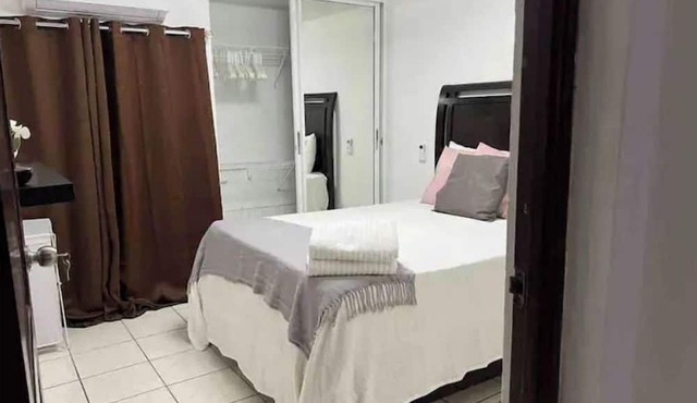 ,self check-in,beautiful, céntric, first floor.
