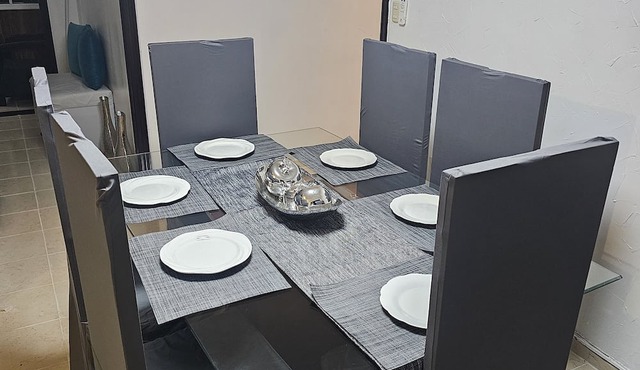 Apt in Santo Domingo, 3 bed, 2 free parks, WIFI/Close to the American embassy.