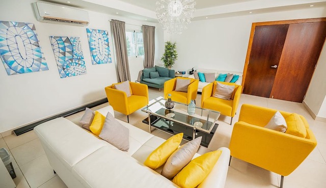 Luxury Penthouse Plus and Jacuzzi