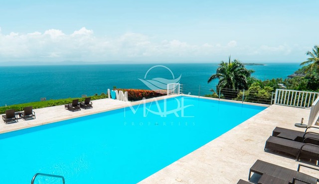 2BR condo - PRIVATE BEACH/Ocean view - TV, Wifi, Gym, Pool in Samaná Province