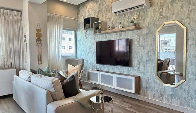 City Center Piantini W/Pool, WiFi By YellowKey in Santo Domingo