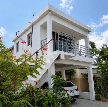 Studio apartment with available parking in Nagua