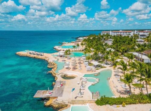Tracadero Lodge 2BR Resort Experience Bayahibe in La Laguna