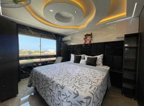 Panoramic View 2BR with Jacuzzi Access in La Viva