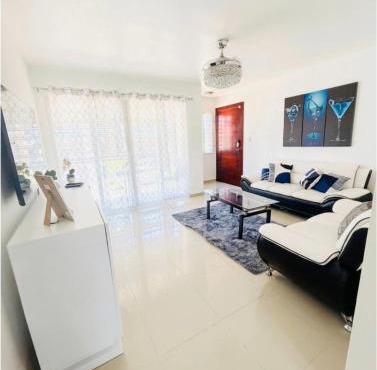 Harmony II , 5 Min to Airport, Pool View Balcony