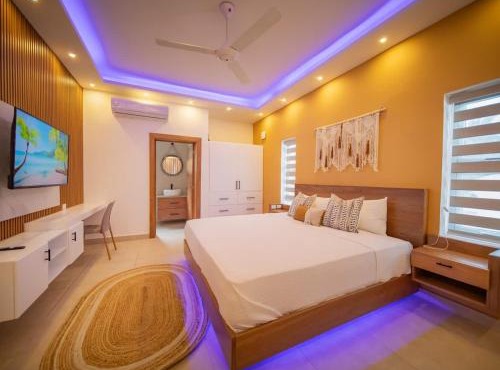 Green Palace 7 Bedroom Villa in Sosua with Security