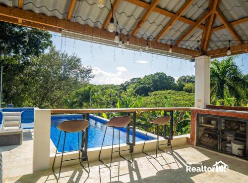 Casa Estrella, Relaxation Begins