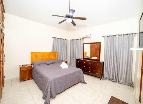 Spacious 8 Bedroom 10 Bath Villa THE CENTER of Sosua in Sosúa