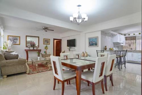 Remodeled 3 Bedroom Apartment in Esperilla in Santo Domingo