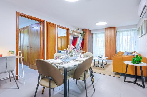 Luxury 2BR City Center Condo